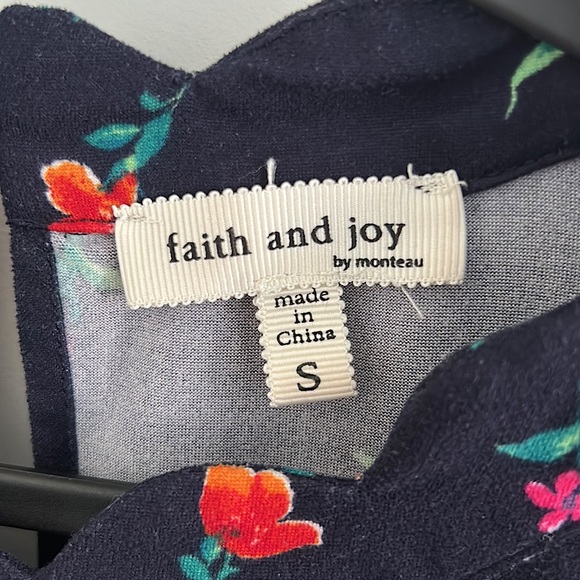 Lovely floral sleeveless blouse - Picture 4 of 4